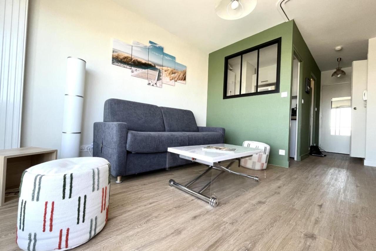 Pretty And Bright Studio With View On The Harbor Les Sables-dʼOlonne Exterior foto