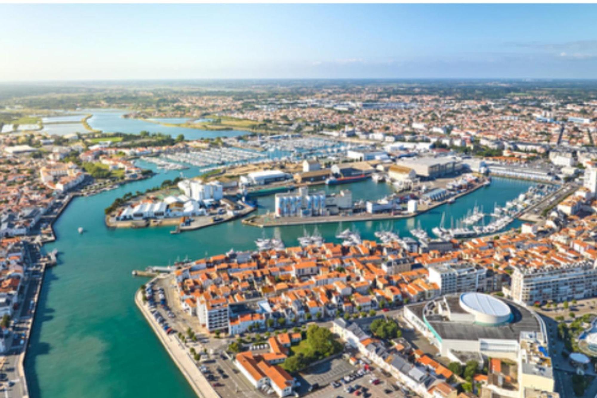 Pretty And Bright Studio With View On The Harbor Les Sables-dʼOlonne Exterior foto
